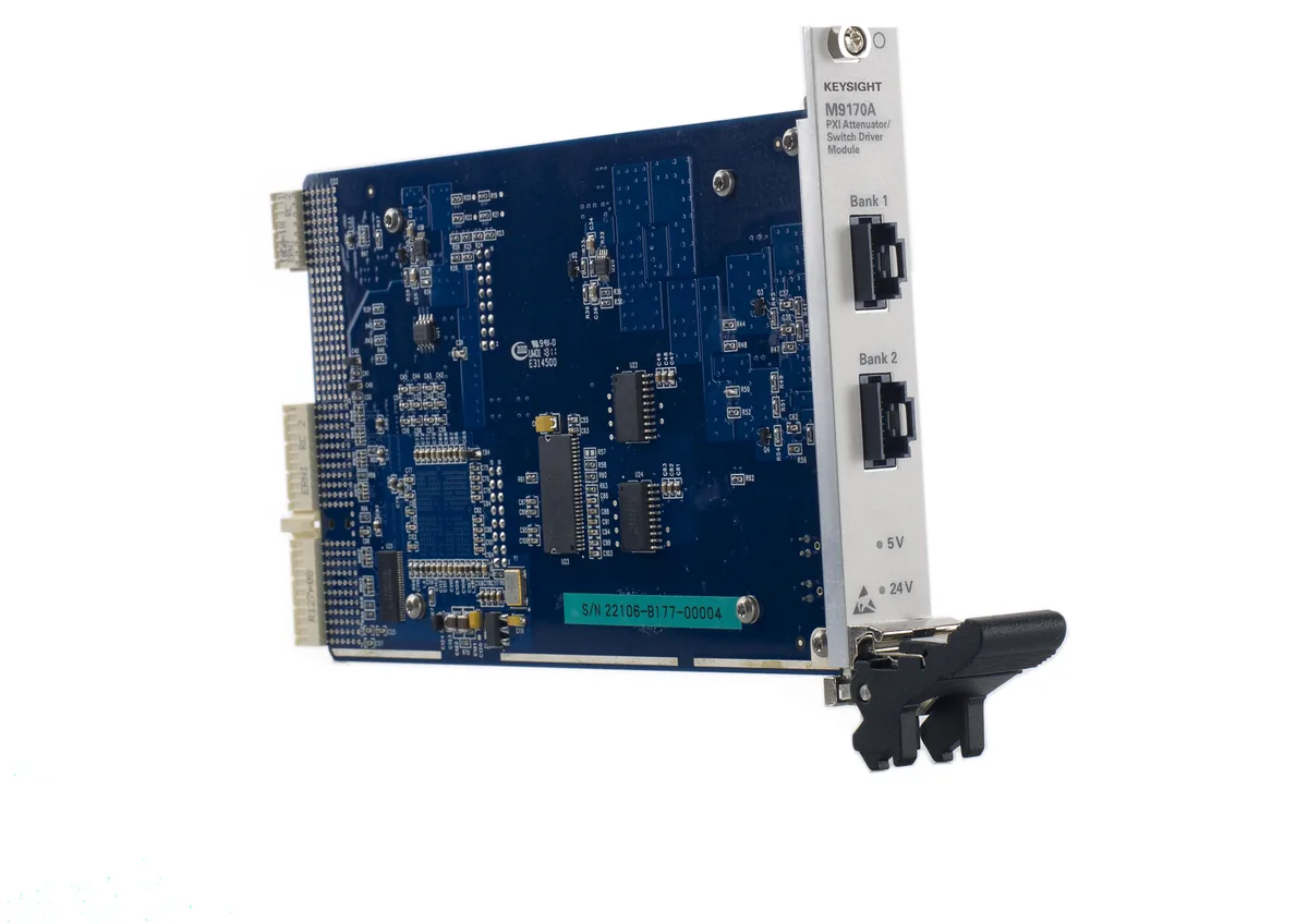 Модуль драйвера аттенюатора/коммутатора в формате PXI Keysight M9170A